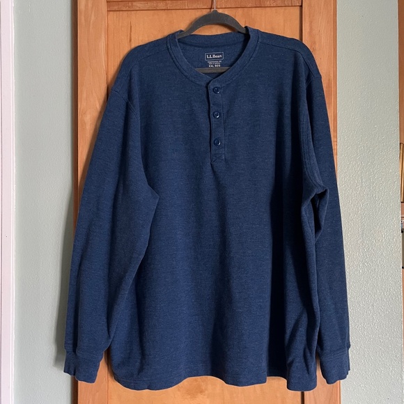 L.L. Bean 100% Cotton Waffle Knit Henley Gently Worn Size XXL Regular - Picture 1 of 5